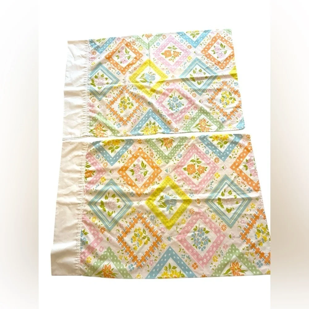 Vintage JcPenney Retro Patchwork Standard Size Shams Set Of 2